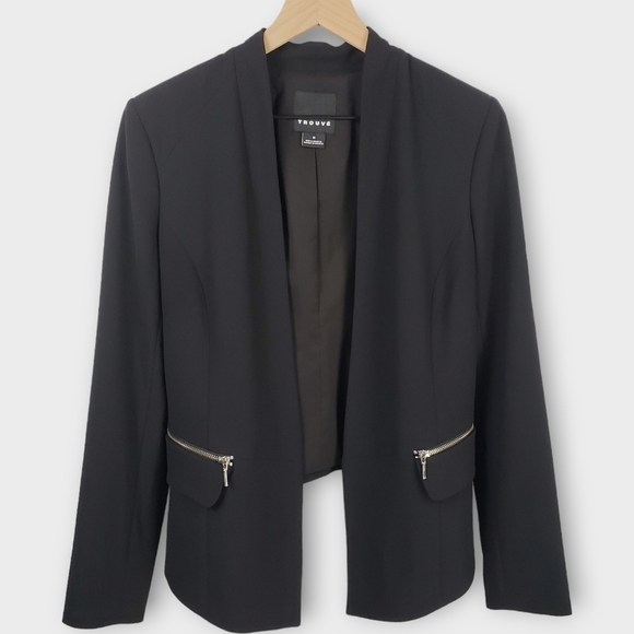 Trouve Jackets & Blazers - Trouve Black Collarless Cropped Back Blazer